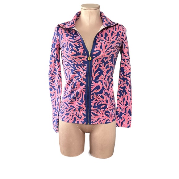 Lilly Pulitzer jacket I’m size XXS. Zippered front. 2 pockets. Lilly hardware - Picture 11 of 15